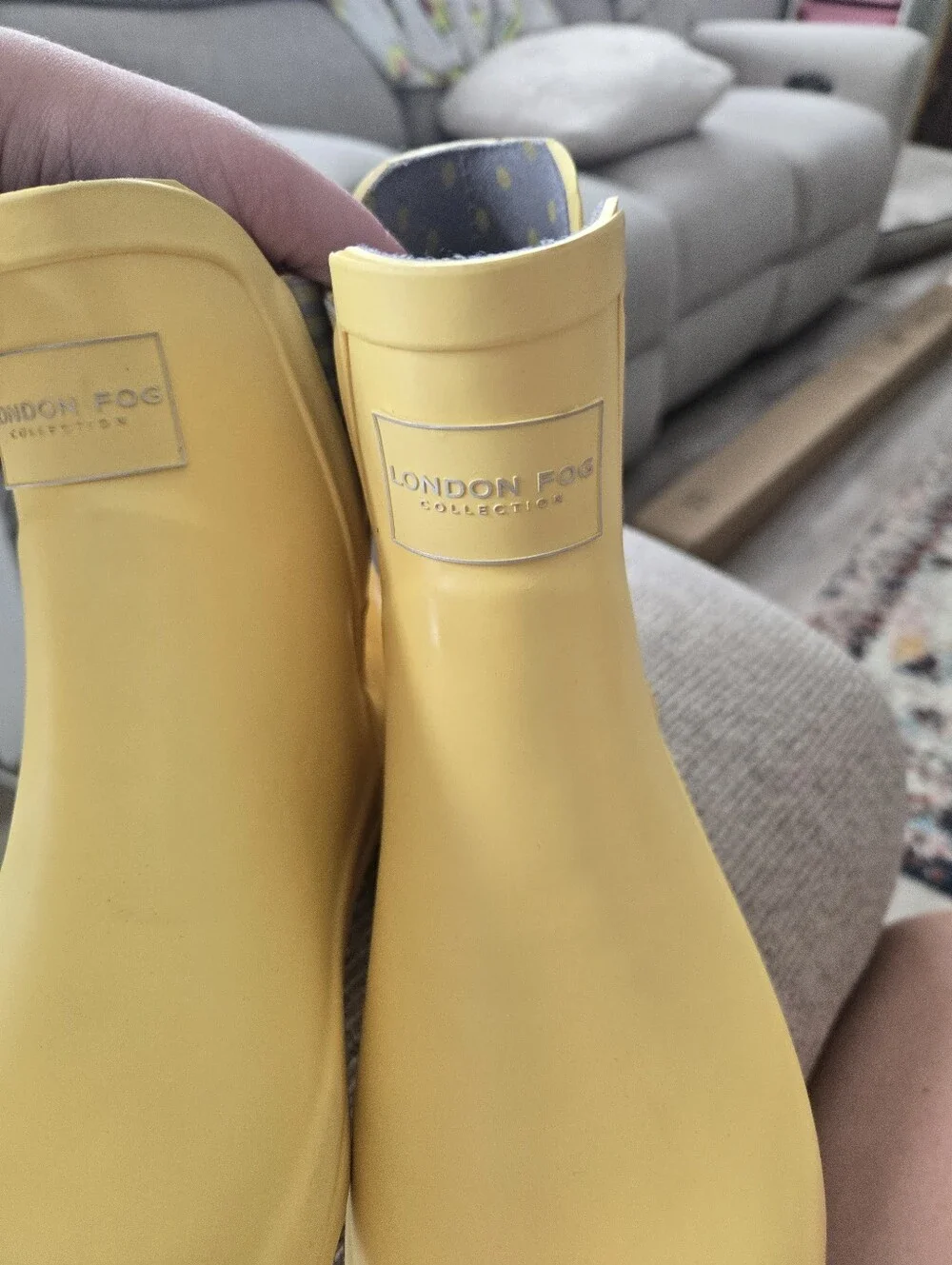 London Fog Piccadilly Yellow Waterproof Chelsea Rain Boots Women’s 8M